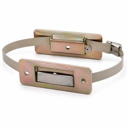 Universal Pole Mounted Clamp For Fiber Distribution Box